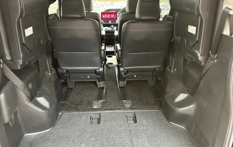 Toyota Esquire I, 2015 год, 2 350 000 рублей, 16 фотография