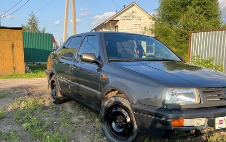 Volkswagen Vento, 1992 год, 200 000 рублей, 8 фотография