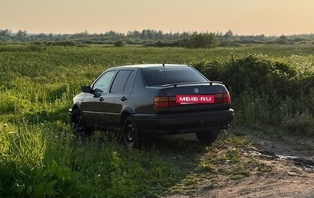 Volkswagen Vento, 1992 год, 200 000 рублей, 19 фотография