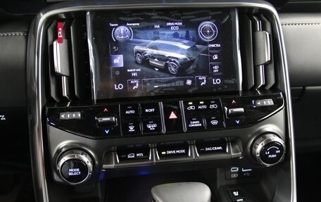 Lexus LX, 2025 год, 16 490 000 рублей, 24 фотография