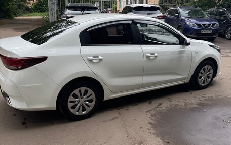 KIA Rio IV, 2020 год, 1 490 000 рублей, 3 фотография