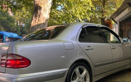 Mercedes-Benz E-Класс, 2001 год, 950 000 рублей, 3 фотография