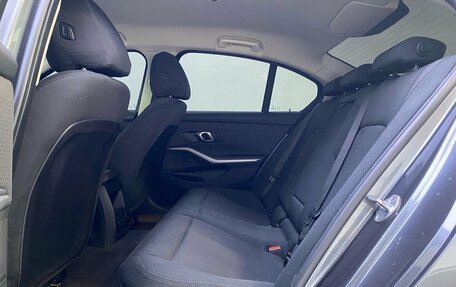 BMW 3 серия, 2019 год, 2 949 000 рублей, 12 фотография