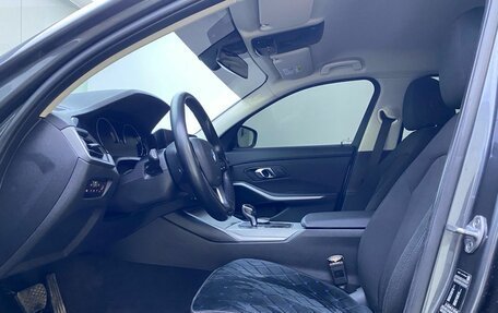 BMW 3 серия, 2019 год, 2 949 000 рублей, 16 фотография