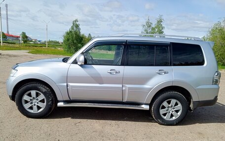 Mitsubishi Pajero IV, 2007 год, 1 290 000 рублей, 5 фотография