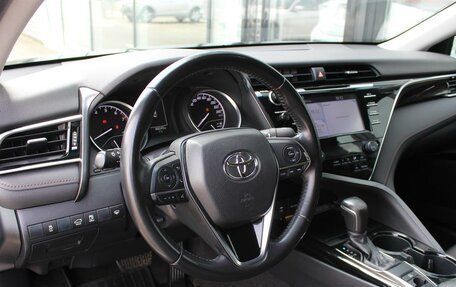 Toyota Camry, 2019 год, 2 550 000 рублей, 7 фотография