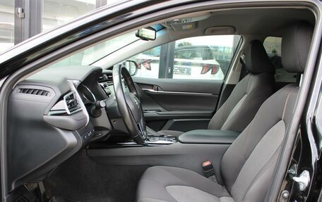 Toyota Camry, 2019 год, 2 550 000 рублей, 15 фотография