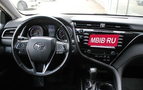 Toyota Camry, 2019 год, 2 550 000 рублей, 17 фотография