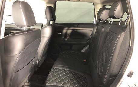 Mitsubishi Outlander III рестайлинг 3, 2022 год, 2 022 000 рублей, 18 фотография