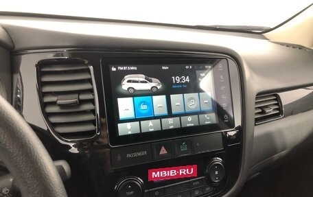 Mitsubishi Outlander III рестайлинг 3, 2022 год, 2 022 000 рублей, 28 фотография