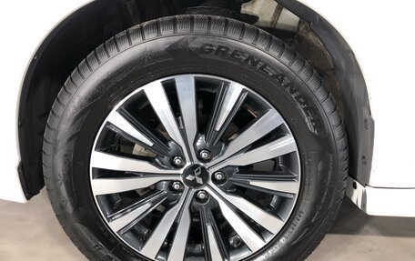 Mitsubishi Outlander III рестайлинг 3, 2022 год, 2 022 000 рублей, 32 фотография