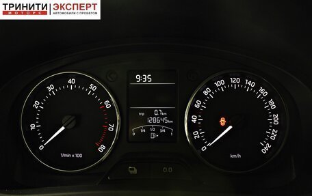 Skoda Rapid I, 2015 год, 1 097 000 рублей, 15 фотография