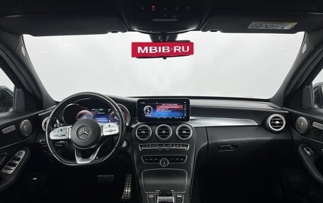 Mercedes-Benz C-Класс, 2018 год, 2 999 999 рублей, 15 фотография