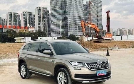 Skoda Kodiaq I, 2022 год, 2 400 000 рублей, 3 фотография