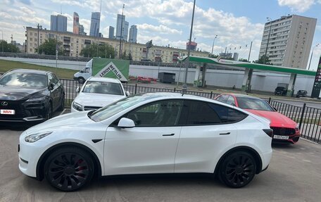 Tesla Model Y I, 2022 год, 5 500 000 рублей, 4 фотография