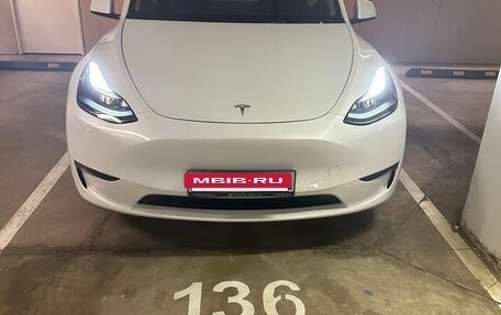 Tesla Model Y I, 2022 год, 5 500 000 рублей, 3 фотография