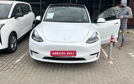 Tesla Model Y I, 2022 год, 5 500 000 рублей, 12 фотография