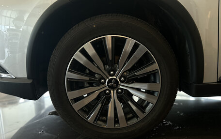 Mitsubishi Outlander III рестайлинг 3, 2019 год, 2 192 000 рублей, 18 фотография