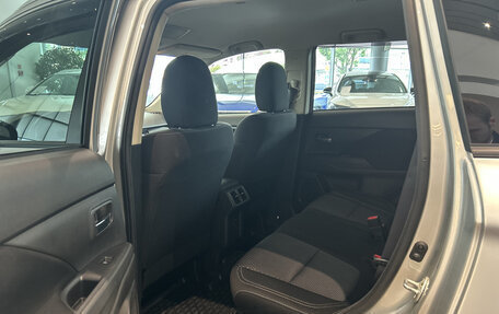 Mitsubishi Outlander III рестайлинг 3, 2019 год, 2 192 000 рублей, 12 фотография