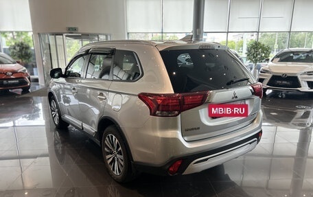 Mitsubishi Outlander III рестайлинг 3, 2019 год, 2 192 000 рублей, 7 фотография