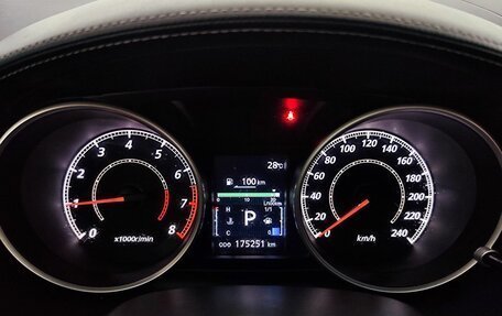Mitsubishi Outlander III рестайлинг 3, 2012 год, 1 099 000 рублей, 13 фотография