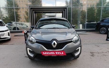 Renault Kaptur I рестайлинг, 2017 год, 1 050 000 рублей, 2 фотография