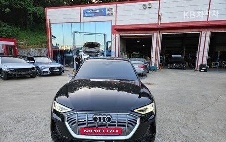 Audi e-tron I, 2022 год, 9 000 275 рублей, 3 фотография