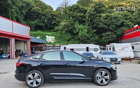 Audi e-tron I, 2022 год, 9 000 275 рублей, 11 фотография