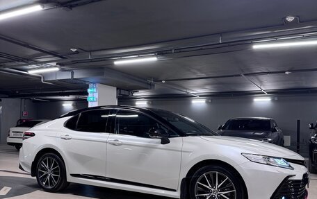 Toyota Camry, 2021 год, 3 290 000 рублей, 8 фотография