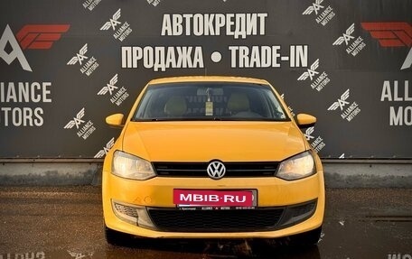 Volkswagen Polo VI (EU Market), 2011 год, 545 000 рублей, 2 фотография