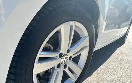 Volkswagen Sharan II, 2017 год, 2 100 666 рублей, 16 фотография