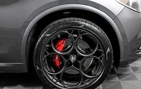Alfa Romeo Stelvio, 2022 год, 5 900 000 рублей, 17 фотография