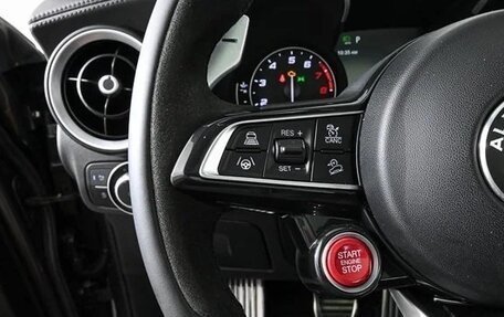 Alfa Romeo Stelvio, 2022 год, 5 900 000 рублей, 14 фотография