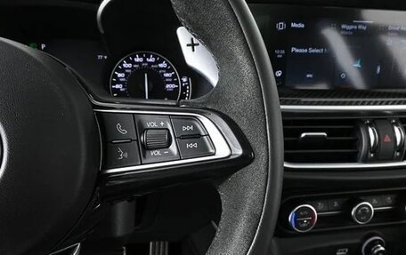 Alfa Romeo Stelvio, 2022 год, 5 900 000 рублей, 36 фотография