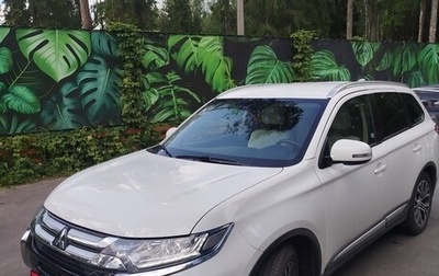 Mitsubishi Outlander III рестайлинг 3, 2018 год, 1 850 000 рублей, 1 фотография