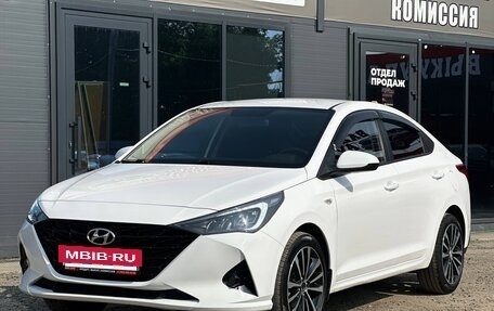 Hyundai Solaris II рестайлинг, 2022 год, 1 649 000 рублей, 5 фотография