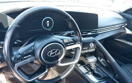 Hyundai Elantra, 2021 год, 2 050 000 рублей, 8 фотография