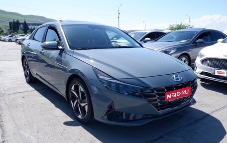 Hyundai Elantra, 2021 год, 2 050 000 рублей, 2 фотография