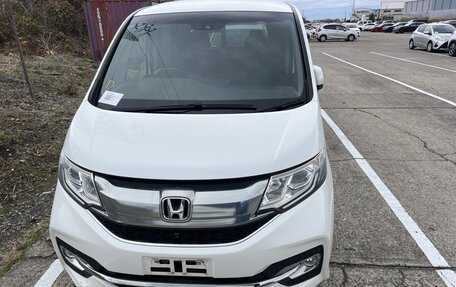 Honda Stepwgn IV, 2016 год, 1 650 000 рублей, 3 фотография