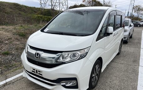 Honda Stepwgn IV, 2016 год, 1 650 000 рублей, 2 фотография