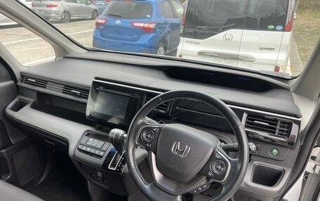 Honda Stepwgn IV, 2016 год, 1 650 000 рублей, 10 фотография