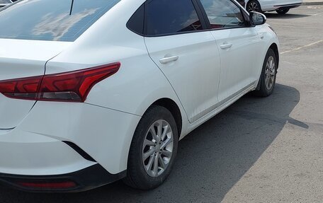 Hyundai Solaris II рестайлинг, 2020 год, 1 250 000 рублей, 5 фотография