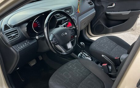 KIA Rio III рестайлинг, 2013 год, 1 100 000 рублей, 9 фотография