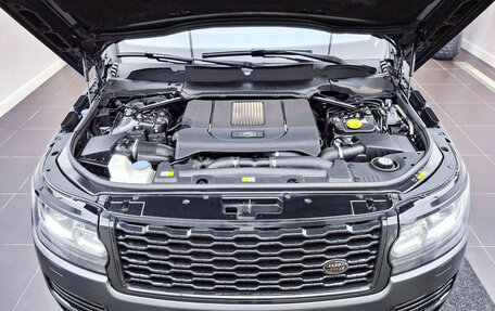 Land Rover Range Rover IV рестайлинг, 2017 год, 5 643 000 рублей, 9 фотография
