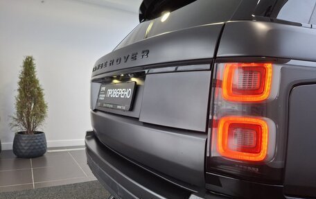 Land Rover Range Rover IV рестайлинг, 2017 год, 5 643 000 рублей, 26 фотография