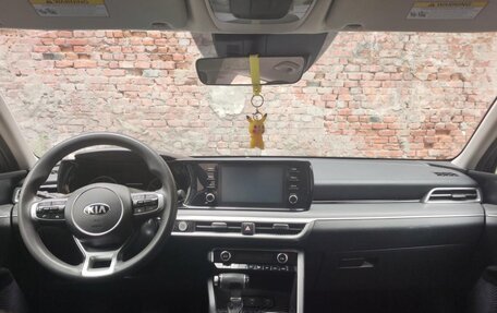 KIA K5, 2021 год, 1 850 000 рублей, 10 фотография
