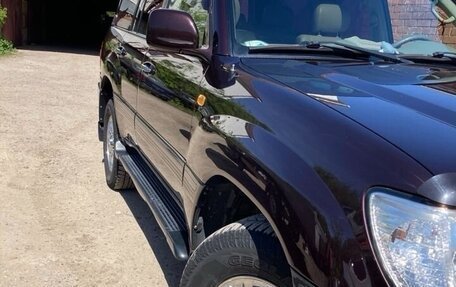 Toyota Land Cruiser 100 рестайлинг 2, 2006 год, 3 600 000 рублей, 2 фотография