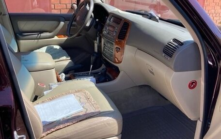 Toyota Land Cruiser 100 рестайлинг 2, 2006 год, 3 600 000 рублей, 4 фотография