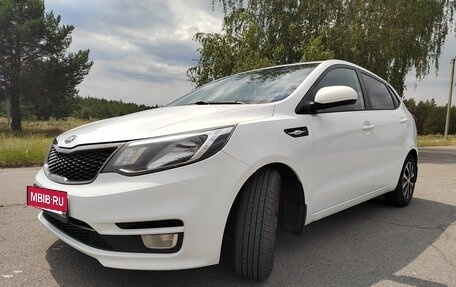 KIA Rio III рестайлинг, 2016 год, 890 000 рублей, 3 фотография