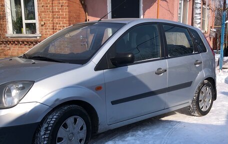 Ford Fiesta, 2007 год, 550 000 рублей, 3 фотография